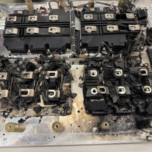 Blocco di potenza per una fase del motore