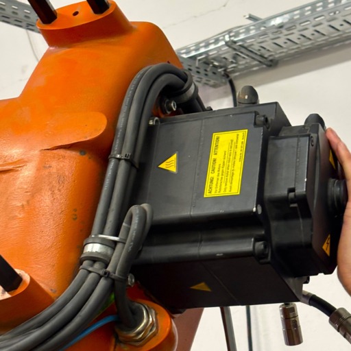 Guasto KUKA 1FK7100-5AZ91-1ZZ9-Z