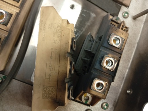 riparazione di un inverter dopo una sovratensione